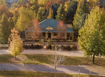 Autumn Beauty 3 - Tweed Heads Accommodation 0