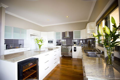 Paradise Hill - Tweed Heads Accommodation 1