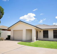 Lovely 3 Bed 2 Bath in the City Centre - Tweed Heads Accommodation