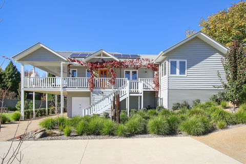 Autumn Home - Our Place At Bright - Tweed Heads Accommodation 0
