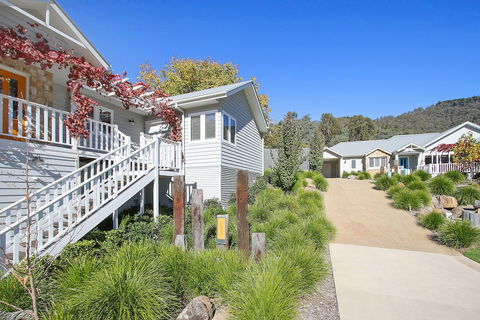 Autumn Home - Our Place At Bright - Tweed Heads Accommodation 1