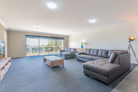 Thompson Avenue Apartments No.1 - Tweed Heads Accommodation 0