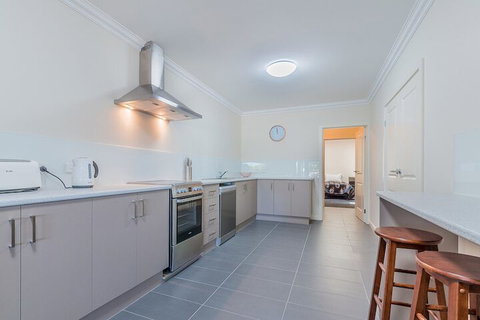 Thompson Avenue Apartments No.1 - Tweed Heads Accommodation 2