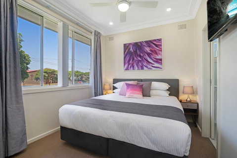 Mayfield Short Stay Apartments - Tweed Heads Accommodation 1