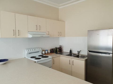 Mayfield Short Stay Apartments - Tweed Heads Accommodation 5