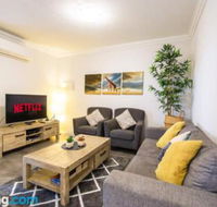 Deluxe Stays McMillan Holiday Apartments with Complimentary Parking  Netflix - Tweed Heads Accommodation