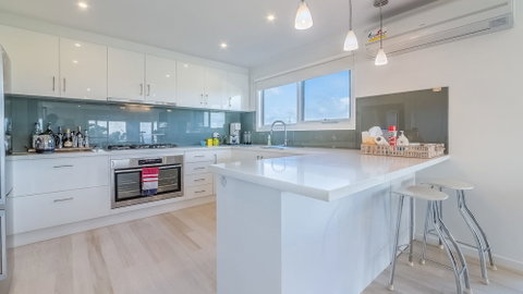 7 Graydens With Views In Ventnor - Tweed Heads Accommodation 2