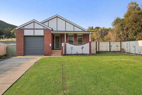 Abbey Rose - Bright, VIC - Tweed Heads Accommodation 2