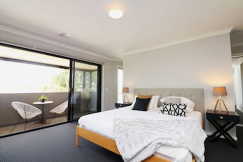 Serenity - Rejuvenate Stays - Tweed Heads Accommodation 0
