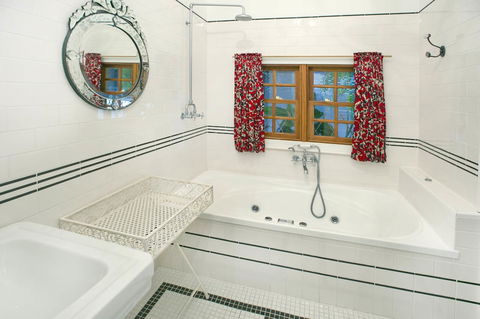 TRANQUILO BEACH HOUSE - Tweed Heads Accommodation 6