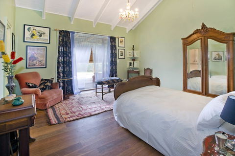 TRANQUILO BEACH HOUSE - Tweed Heads Accommodation 5