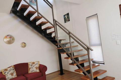 Serviced Waterfront Whole Villa - Tweed Heads Accommodation 4