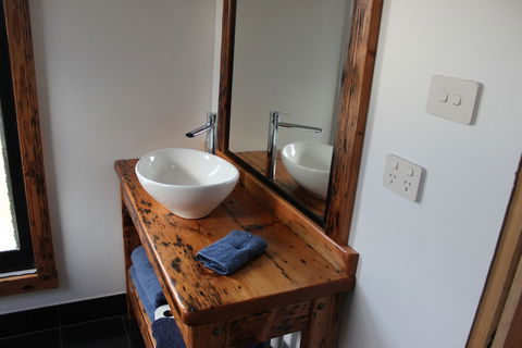 The Cottage - Tweed Heads Accommodation 2