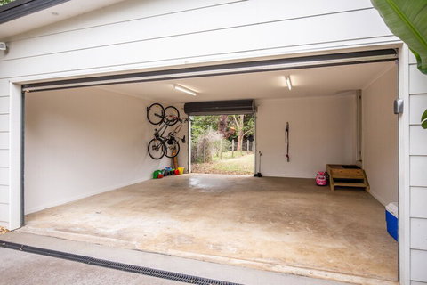Bay Breeze Retreat - Tweed Heads Accommodation 1