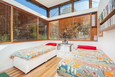 Stunning Architecture Balmoral Views - Tweed Heads Accommodation 3