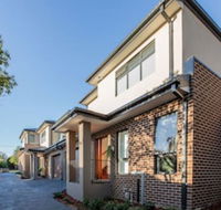 AUJOY 4 Bed Townhouse Burwood 2 - Tweed Heads Accommodation