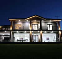 River Devine Murray Bridge - Tweed Heads Accommodation