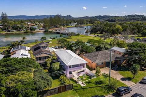 A PERFECT STAY Sunset Beach Riverside - Tweed Heads Accommodation 0