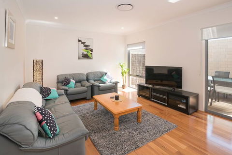 Gale House - Tweed Heads Accommodation 6