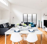 Centrepoint Units Ivanhoe - Tweed Heads Accommodation