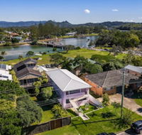 Sunset Beach - Tweed Heads Accommodation