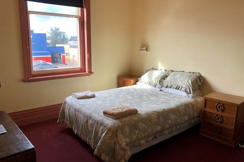 Royal Hotel - Tweed Heads Accommodation 5