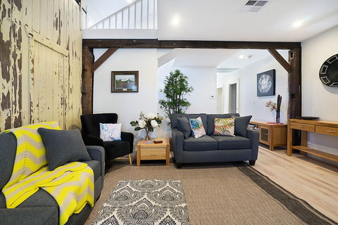 Accommodation Hunter - James St Morpeth - Tweed Heads Accommodation 3