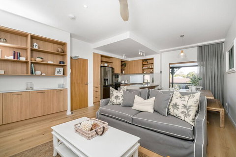 A PERFECT STAY - Luxe & Bloom - Tweed Heads Accommodation 4