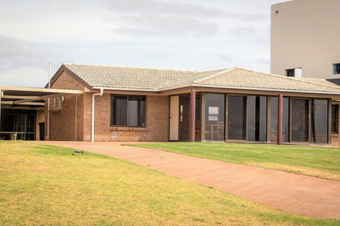 Gold Coast Views 10 Gold Coast Drive - Tweed Heads Accommodation 1