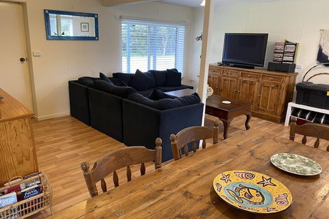 Carrickalinga Seahaven: Coastal Escape 4brm 29 Riverview Drive - Tweed Heads Accommodation 4