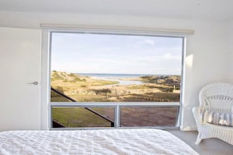 Stones Throw 26 River View Drive - Tweed Heads Accommodation 0