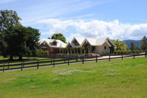 Colorado Beauty Nestled In The Heart Of Bonville - Tweed Heads Accommodation 3