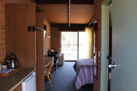 Alexandra Motor Inn Victoria Aus - Tweed Heads Accommodation 1