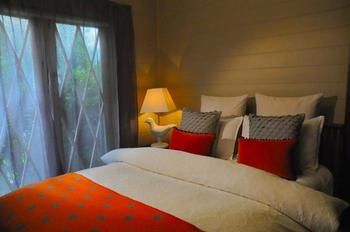 Acorn & Chestnut Hepburn Springs - Tweed Heads Accommodation 4