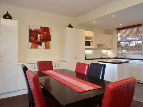 Villa Executive 2br Cypress Resort Condo Located Within Cypress Lakes Resort (nothing Is More Central) - Tweed Heads Accommodation 2