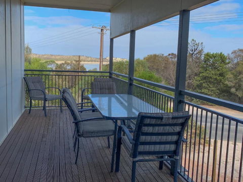 Longbeach House - Tweed Heads Accommodation 2