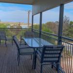 Longbeach House - Tweed Heads Accommodation 0