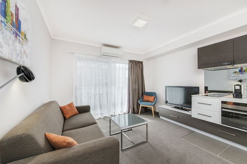 Abode Tuggeranong - Tweed Heads Accommodation 6
