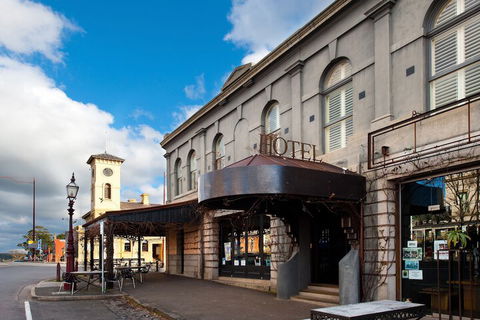 Hotel Frangos - Tweed Heads Accommodation 1