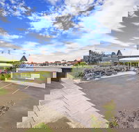 Hamilton Lakeside Motel - Tweed Heads Accommodation