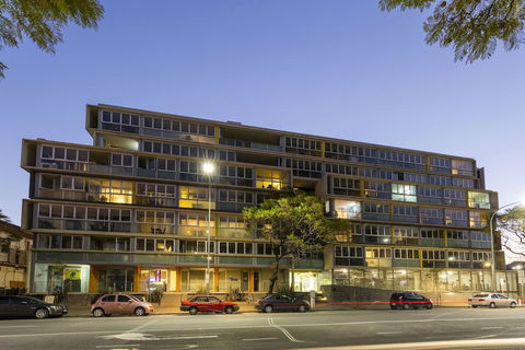 IStay Precinct Adelaide - Tweed Heads Accommodation 4