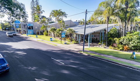 The Beach Motel Hervey Bay - Tweed Heads Accommodation 0