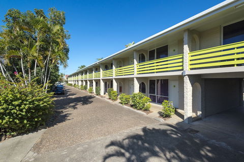 The Beach Motel Hervey Bay - Tweed Heads Accommodation 3