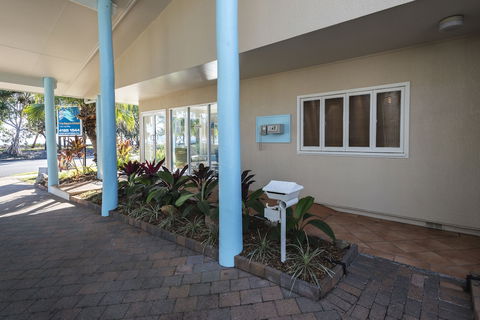 The Beach Motel Hervey Bay - Tweed Heads Accommodation 2