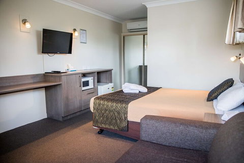 Lilac City Motor Inn & Steakhouse - Tweed Heads Accommodation 5
