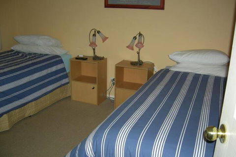 Busy Buzz B & B - Tweed Heads Accommodation 7