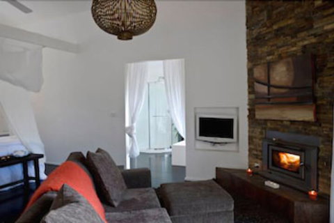 Blue Cliffs Retreat - Tweed Heads Accommodation 4