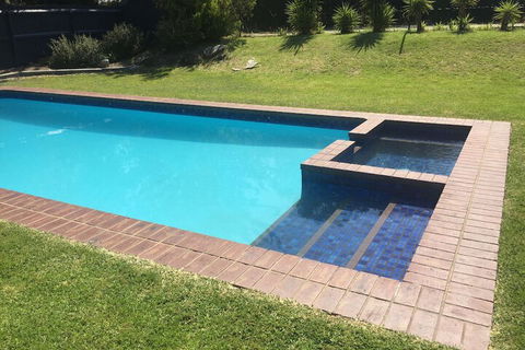 Point Lonsdale Guest House - Tweed Heads Accommodation 1