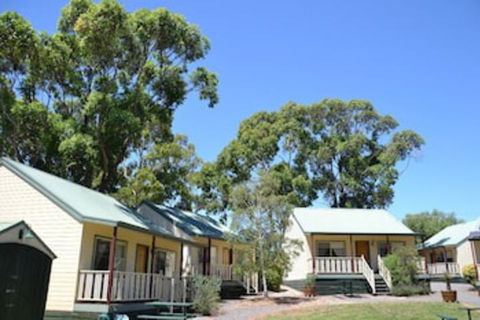 Avoca Cottages - Tweed Heads Accommodation 0