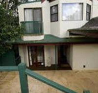 Montville Attic - Tweed Heads Accommodation
